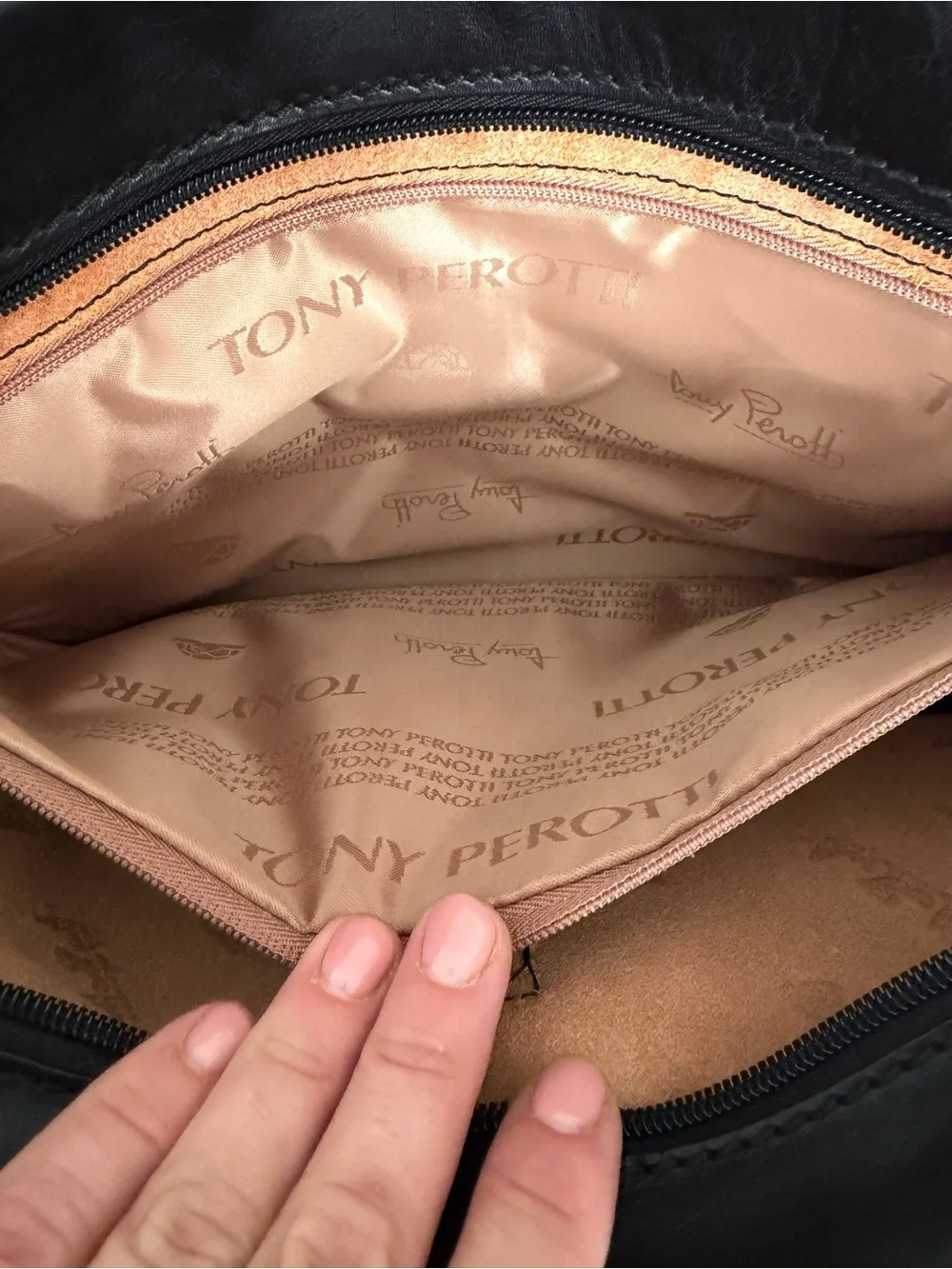 Luxury Italian Leather Briefcase, Messenger Bag, Like New, Premium Quality,Unise